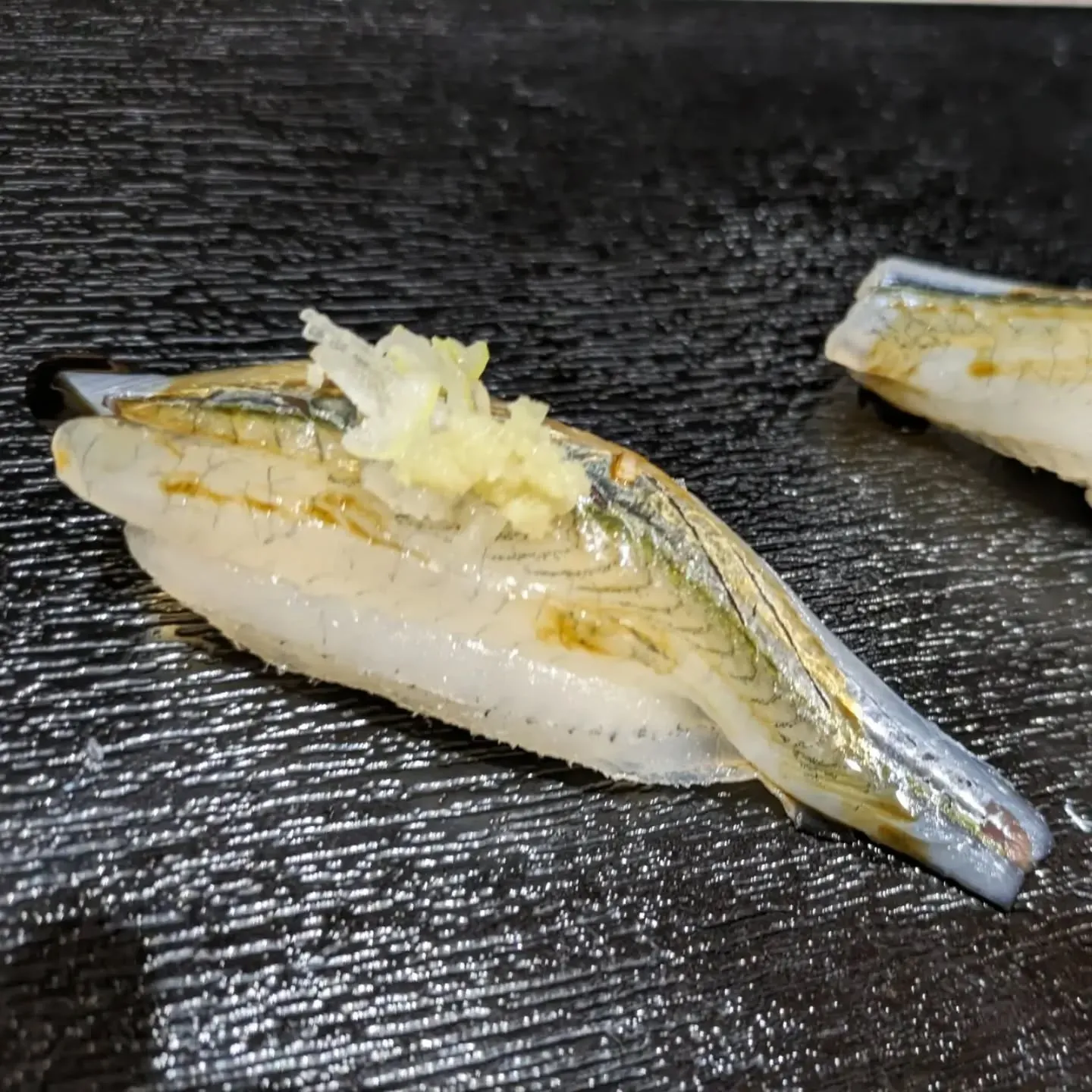 針魚(サヨリ)の入荷が始まると春の訪れもすぐそこという感じが...